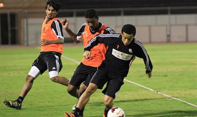 تدريب فريق الشباب